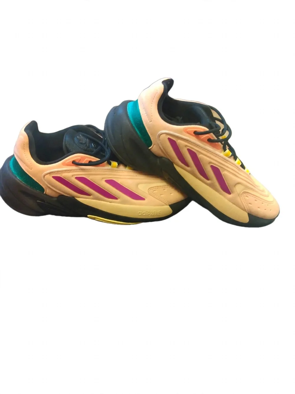 Adidas Men’s Peach Wave Runner Sneakers